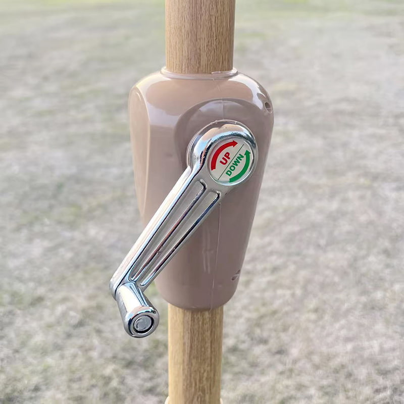 2,8M kézzel hajlított táj esernyő