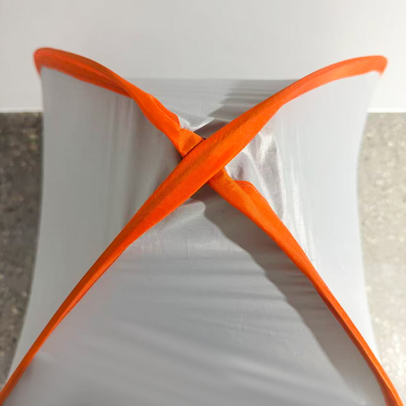 Felugró, hordozható spray-es esőálló tárolósátor