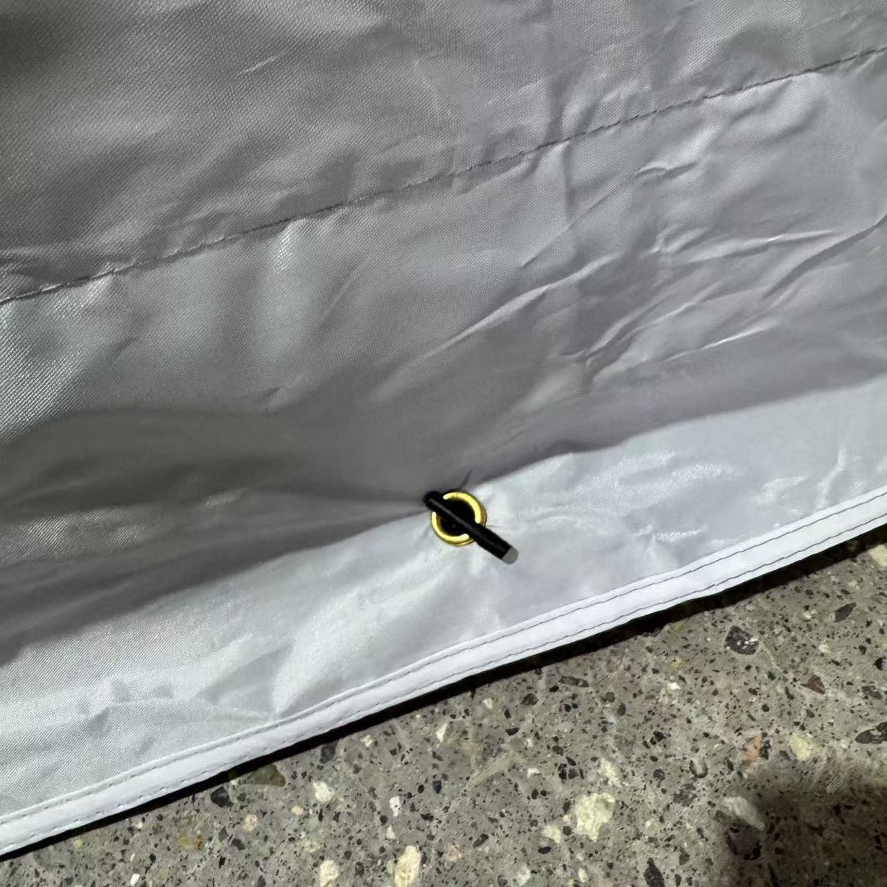 Eső- és napálló autómenedék/tároló sátor